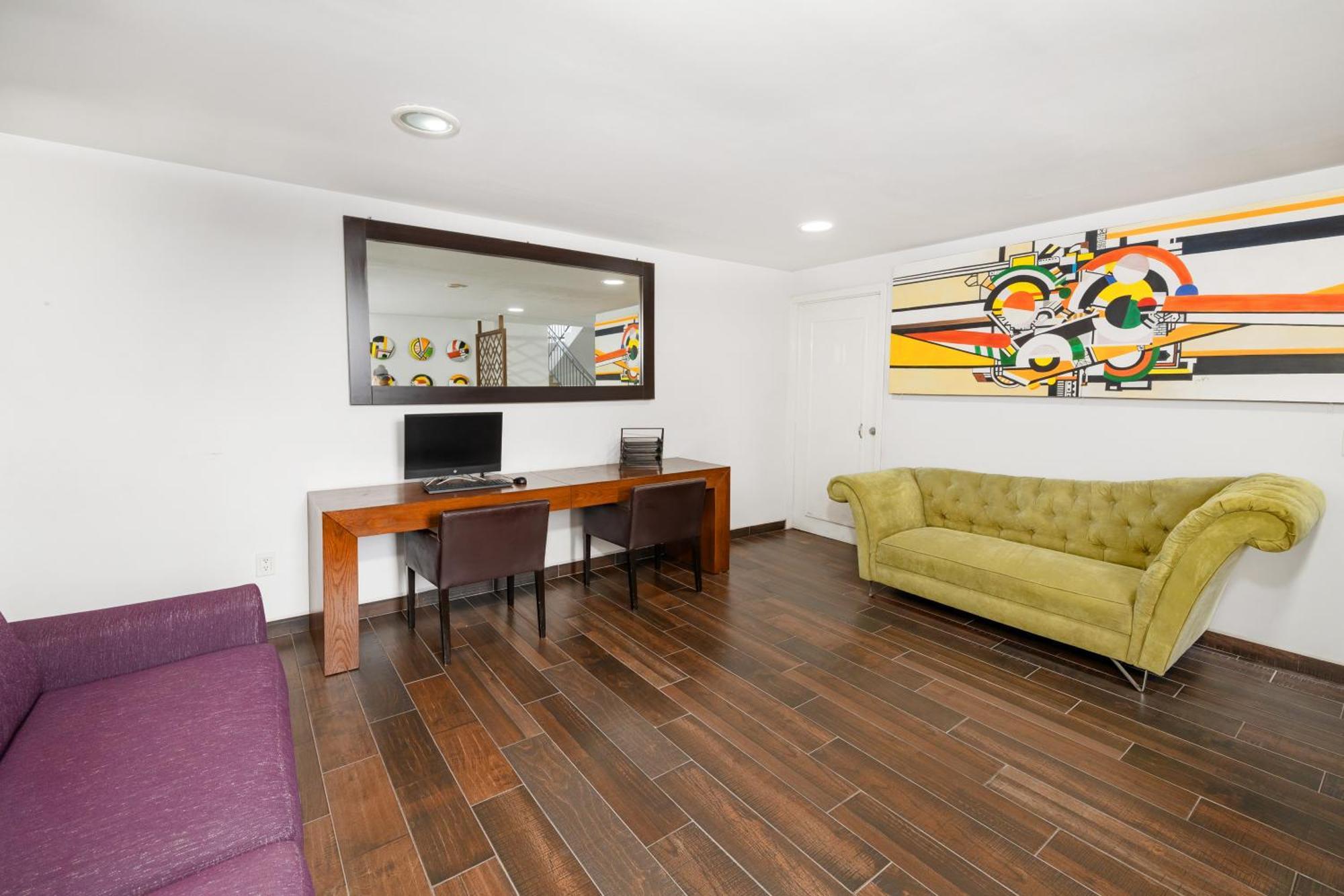 Hotel Suites Mexico Plaza Leon Campestre Bagian luar foto